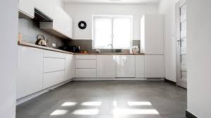 6 best flooring options for your kitchen