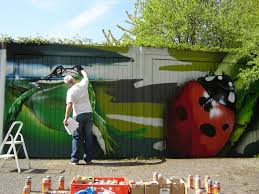 Your garage graffiti stock images are ready. Garagen Verschonert Mit Graffitikunst Graffiti Kunst Graffiti Garage