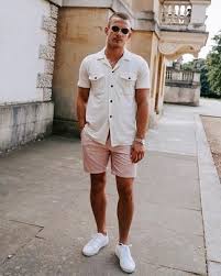 Pink Shorts Outfits For Men (87 ideas & outfits) | Lookastic