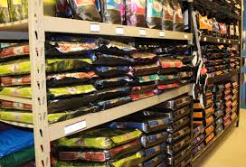 Pet & aquatic warehouse is the largest pet supply and live pet superstore in all of southwest va. Common Bugs In Dog Food What To Do Kohepets Blog