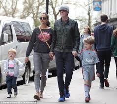 She is a professional golfer and has four children with the breakfast show presenter private problems. Chris Evans In London Sunshine With Wife Natasha Shishmanian And Their Two Children Daily Mail Online