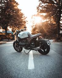 750+ Motorbike Pictures | Download Free Images & Stock Photos on Unsplash