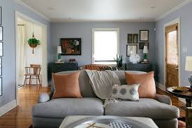 what colors go with gray sofa 13