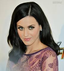 #katy #perry #katy perry #katy perry blue hair #katy perry purple hair. Katy Perry With Blue Black Hair That Touches Her Shoulders