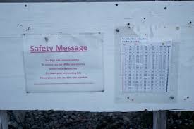 File Bar Island Safety Message Panoramio Jpg Wikimedia