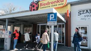 Promocje w sklepach biedronka na ding.pl każdego dnia w sklepach sieci biedronka możemy kupić wiele świeżych produktów w bardzo niskich cenach. Biedronka Promocje Na Dzien Dziecka I Voucher 25 Zl