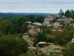 In the recreation area you can hike, camp, nature watch or picnic. Illinois Shawnee National Forest Garden Of The Gods Is Amazing