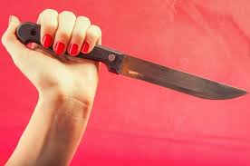 Resultado de imagem para mulher presa em tentativa de assalto usando faca