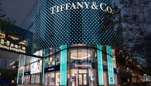 tiffany unveils its largest in