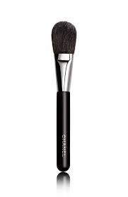 Donnez votre avis sur le produit. Chanel Pinceau Poudre Powder Brush 1 Blush Brush Chanel Blush Best Makeup Brushes