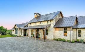 texas ranch house in the hill country