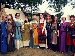 what did viking women wear by rob