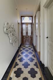 Declare your home's style the moment guests arrive with these thoughtful and practical decorating ideas for entrances and hallways. 15 Floor Tile Designs For The Foyer