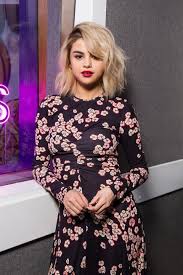 Were selena gomez's american music awards feelings to do with selena gomez can't stop changing her hair, debuts new bangs after going blonde. Selena Gomez Has Blonde Hair Again And Looks Totally Different