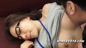 KOREA1818.COM - Korean Cutie in glasses | xHamster