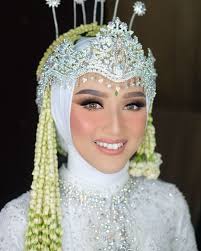 3 look makeup pengantin hijab dengan