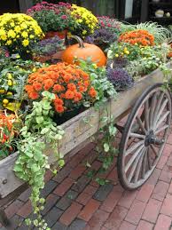 Ways To Decorate Garden Carts