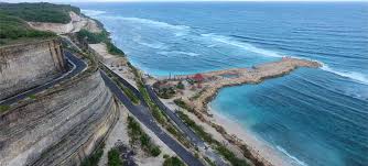 Hasil gambar untuk keindahan pantai melasti