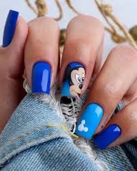 10 adorable mickey mouse nail designs