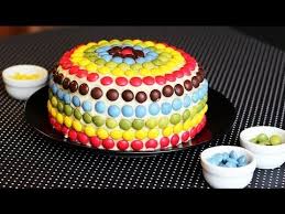 #baggerkuchen #geburtstagskuchen kuchen dekorieren experte für einige ist das dekorieren von kuchen ein hobby und für andere eine. Surprise Cake Uberraschungskuchen Youtube