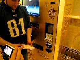 gold coin vending machine in dubai