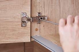 guide how to adjust cabinet hinges
