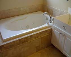 10 Ideas For Bathtub Surrounds