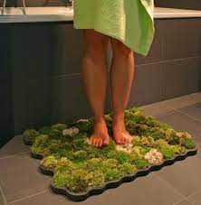 this moss shower mat lets you dry your