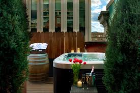 20 Hotels With An In Room Jacuzzi For A