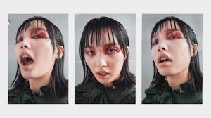 modern emo makeup looks 2021 glossy