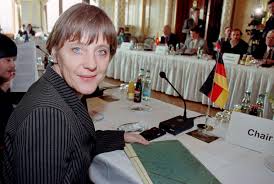 It is not officially affiliated or endorsed by angela merkel. Angela Merkel Bilder Ihrer Karriere Mz De