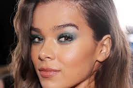 blue eyeshadow makeup trends