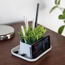 At 13.3 x 10.3, this organizer is sturdy enough that a vast bulk of paper can be stored at the bottom or top tray. 20 Cool Desk Organizers You Can Buy Hongkiat