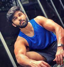 Discover more posts about vikram. Dhruv Vikram Posts Mass Photo With Dad Vikram And Makes A Strong Statement Tamil News Indiaglitz Com