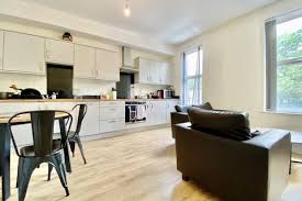 1 bed flats to in chapeltown