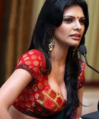 Hot indian girls saree cleavage : Hot Indian Saree Cleavage Page 20 Of 56 Unusual Attractions