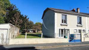 vente maison le lion d angers 89