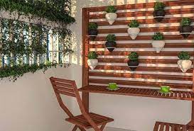 vertical wall ideas for balcony