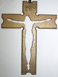 Resultado de imagem para um crucifixo vazado
