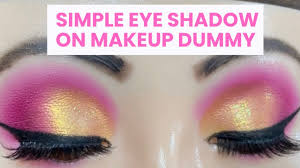 easy eye shadow on makeup dummy