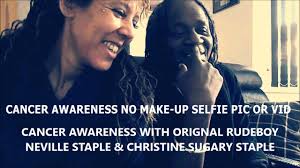 no makeup selfie for cancer