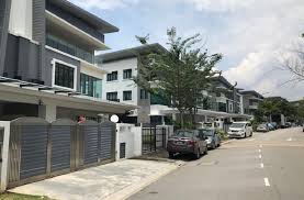 Akira Semi D House In Puchong Selangor