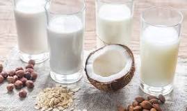 What are the pros and cons of cashew milk?