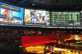 Should You Reserve Seats To Watch Football At Sportsbooks In