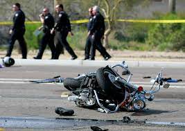 3 motorcyclists killed in ariz crash