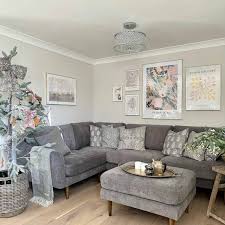 28 Cozy Grey Living Room Ideas To Make