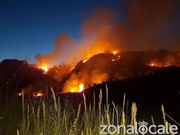 Oggi incendi anche in abruzzo. Incendi In Abruzzo In 7 Giorni Bruciati Mille Ettari Impegnati Ogni Giorno 170 Uomini E 60 Mezzi Mazzocca Incendi Quasi Tutti Dolosi