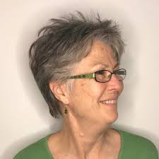 Fortunately, it's quite doable if hairstyles for women over 70 are chosen based on individual characteristics. The Best Hairstyles And Haircuts For Women Over 70