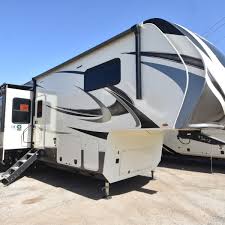 Base prices for the grand design solitude fifth wheel can range between $80,000 and $110,000 msrp. 93618 2021 Grand Design Solitude S Class 3950bh Fifth Wheel For Sale In Oklahoma City Ok