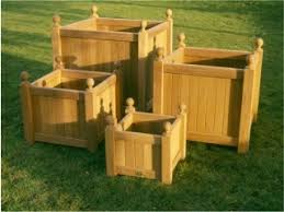We manufacture and sell worldwide the authentic jardinier du roi versailles planter boxes so you can now add a taste of a french chateau to your garden or boutique anywhere in the world, with a versailles style tree box just imagine your own versailles garden. Wooden Planters